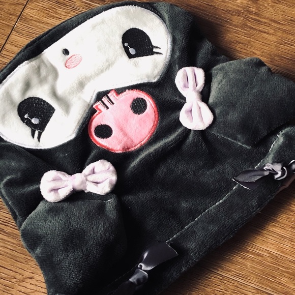 KUROMI-NWOT Soft Dark Gray Drawstring Pouch - Picture 4 of 12